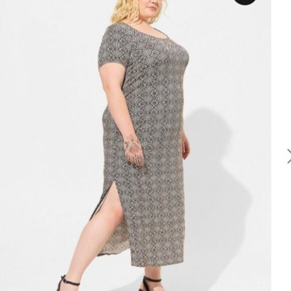 Torrid Dresses & Skirts - Worn Once Torrid Size 4 Dress
